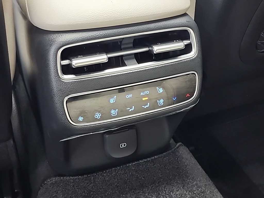 Genesis GV70 2025 Gris - Importación desde Corea - HF Imports Iquique - Foto 14