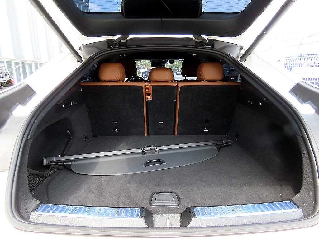 Mercedes Benz GLC Class 2021 Blanco - Importación desde Corea - HF Imports Iquique - Foto 16