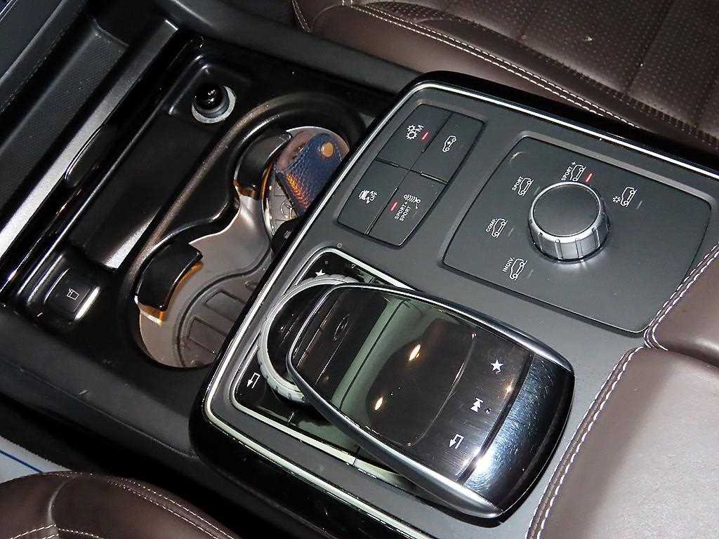 Mercedes Benz GLE Class 2018 Negro - Importación desde Corea - HF Imports Iquique - Foto 13