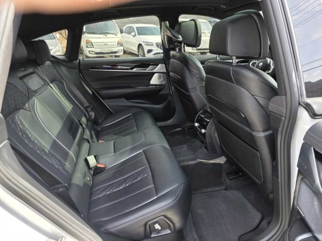 BMW Gran Turismo 2022 Blanco - Importación desde Corea - HF Imports Iquique - Foto 17