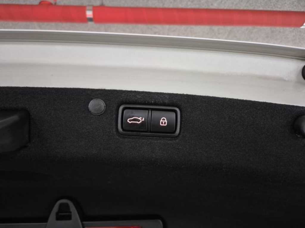 HYUNDAI Grandeur - Vista 6