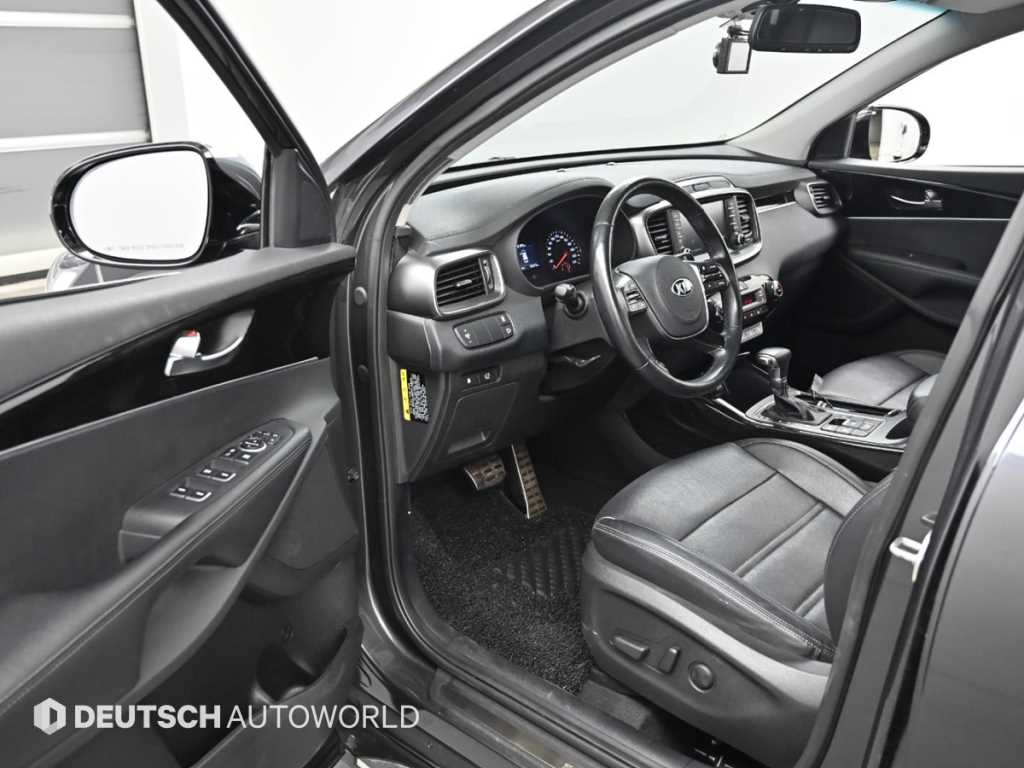 KIA Sorento - Vista 11