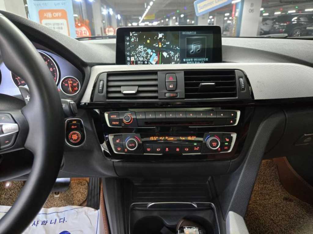 BMW 3 series 2017 Negro - Importación desde Corea - HF Imports Iquique - Foto 13