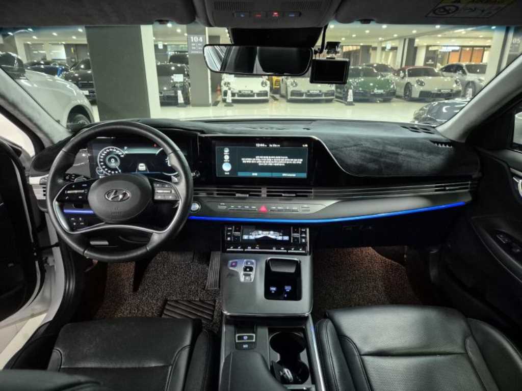 HYUNDAI Grandeur - Vista 7