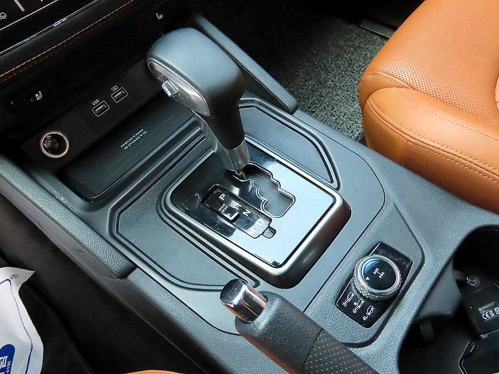 Ssangyong Rexton - Vista 10