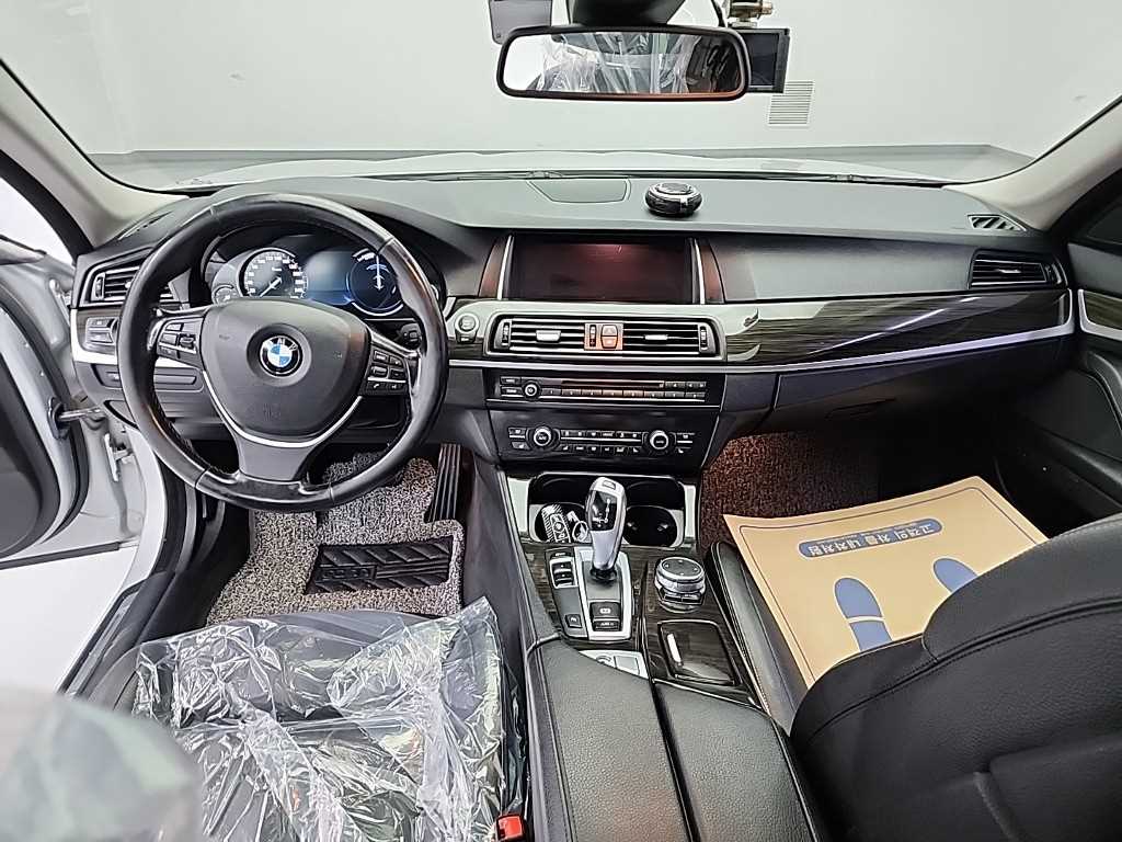 BMW 5 Series - Vista 7