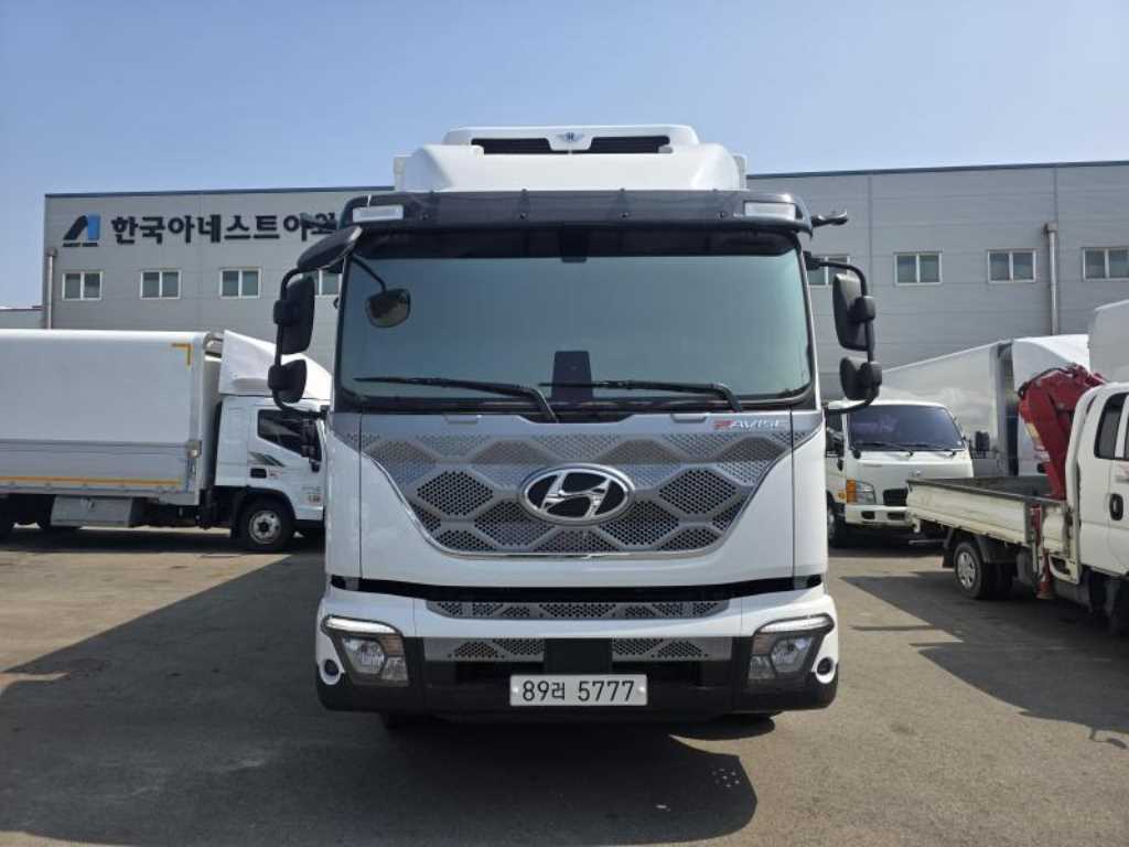 medium and large cargo truck - Vista 2