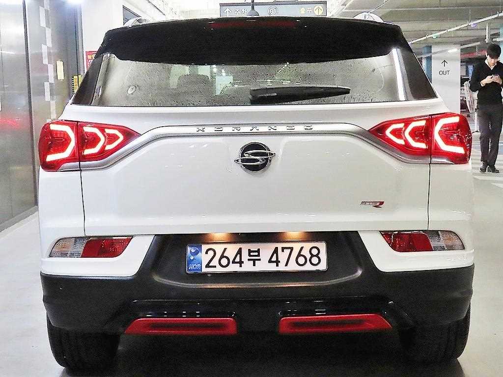 Ssangyong Korando - Vista 5