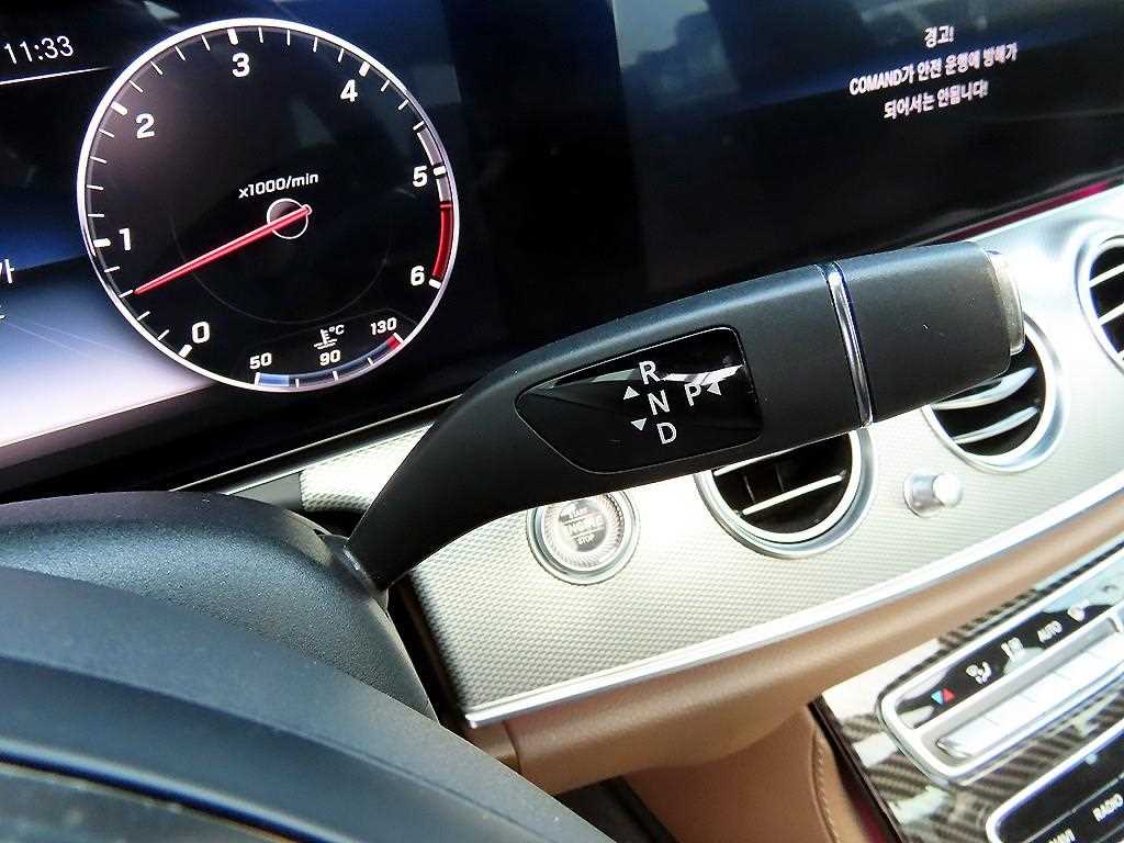 Mercedes Benz E class - Vista 11