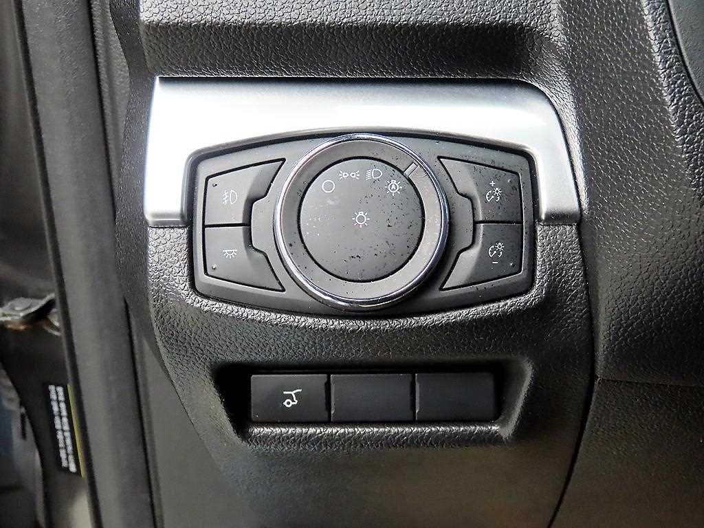 Ford Explorer - Vista 12