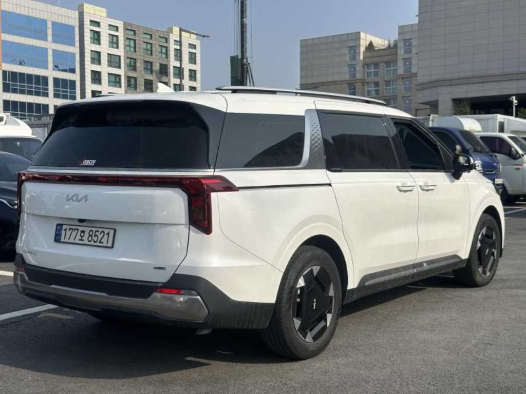 KIA Carnival - Vista 4