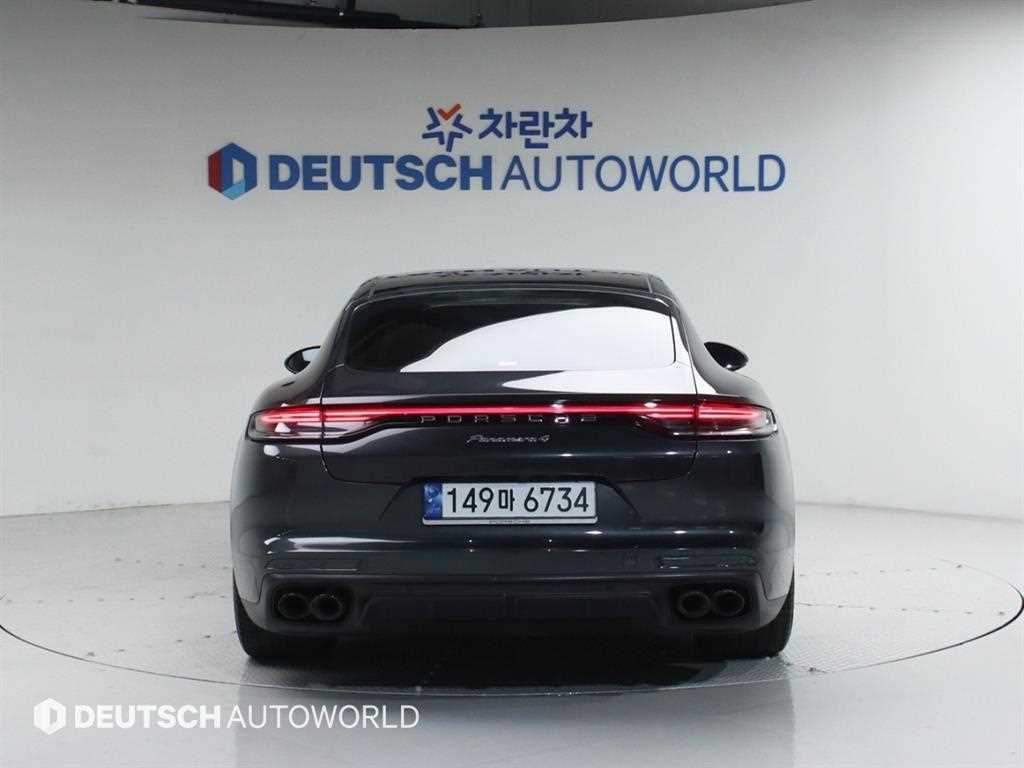 Porsche Panamera - Vista 4