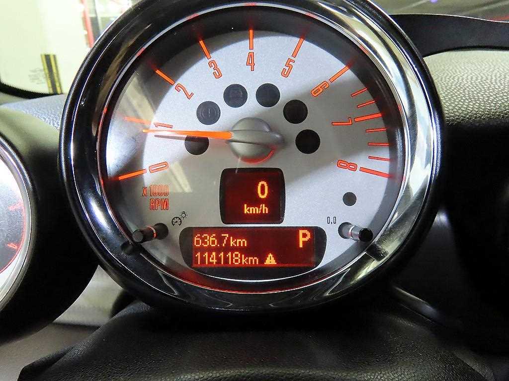 Mini Cooper Convertible - Vista 12