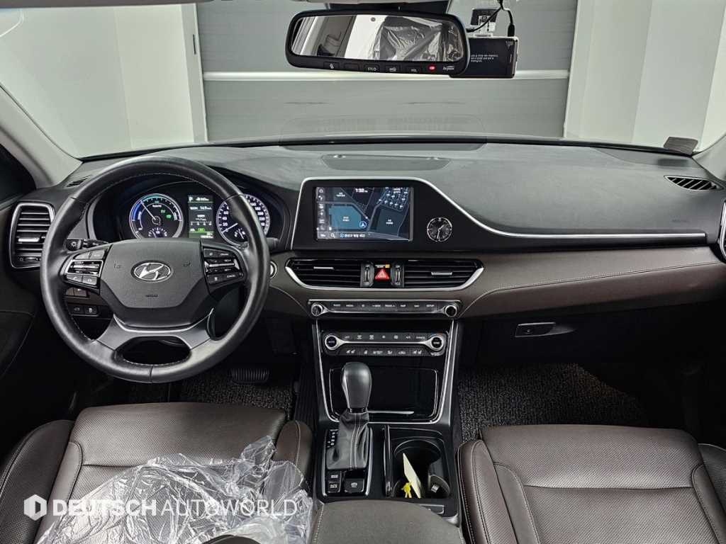 HYUNDAI Grandeur - Vista 7