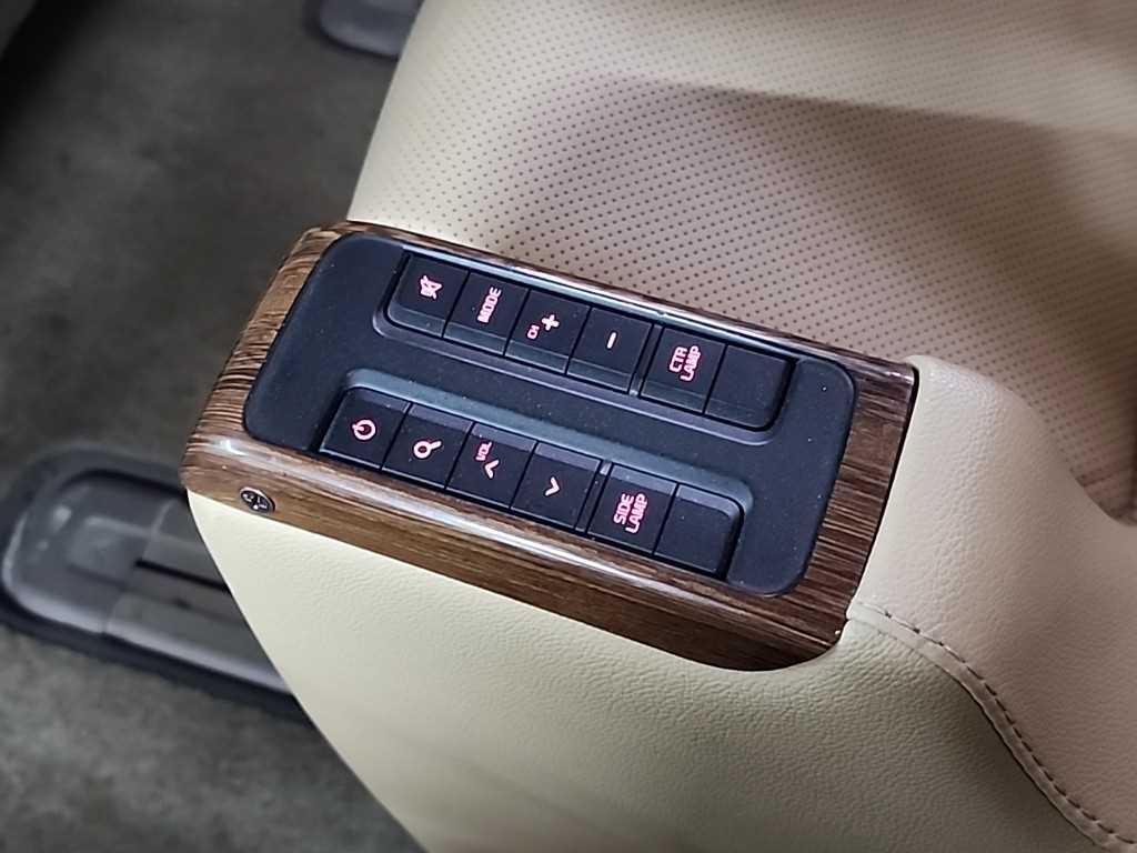 KIA Carnival 2016 Negro - Importación desde Corea - HF Imports Iquique - Foto 14