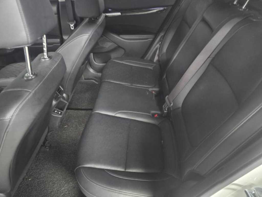 KIA Seltos - Vista 6