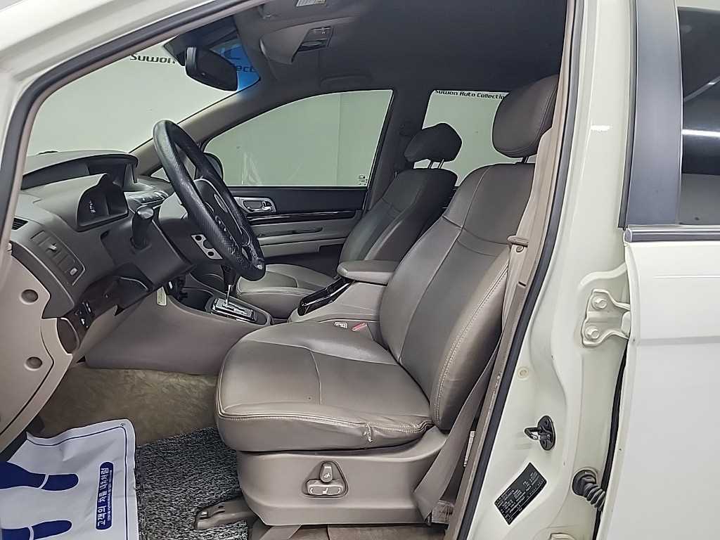 Ssangyong Korando - Vista 11