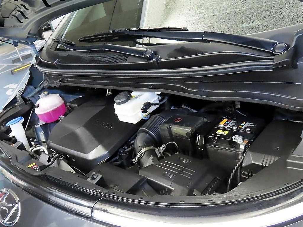 HYUNDAI Staria 2024 Gris - Importación desde Corea - HF Imports Iquique - Foto 19