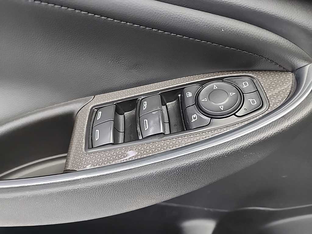 Chevrolet Malibu 2017 Blanco - Importación desde Corea - HF Imports Iquique - Foto 16