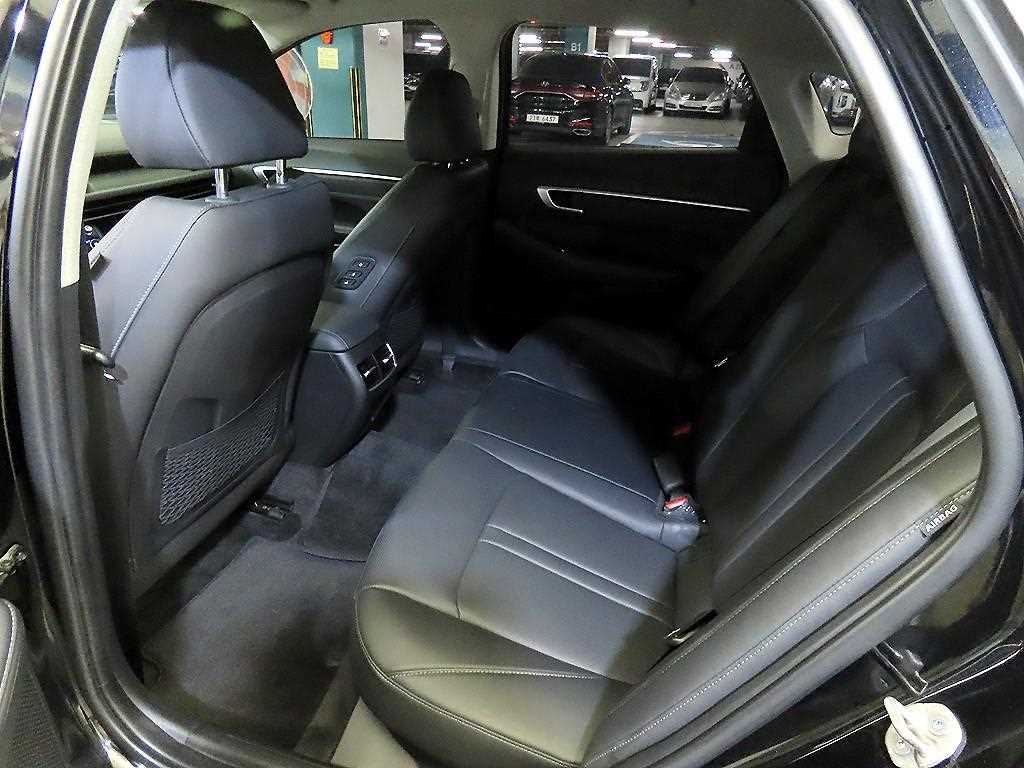 HYUNDAI Sonata - Vista 7