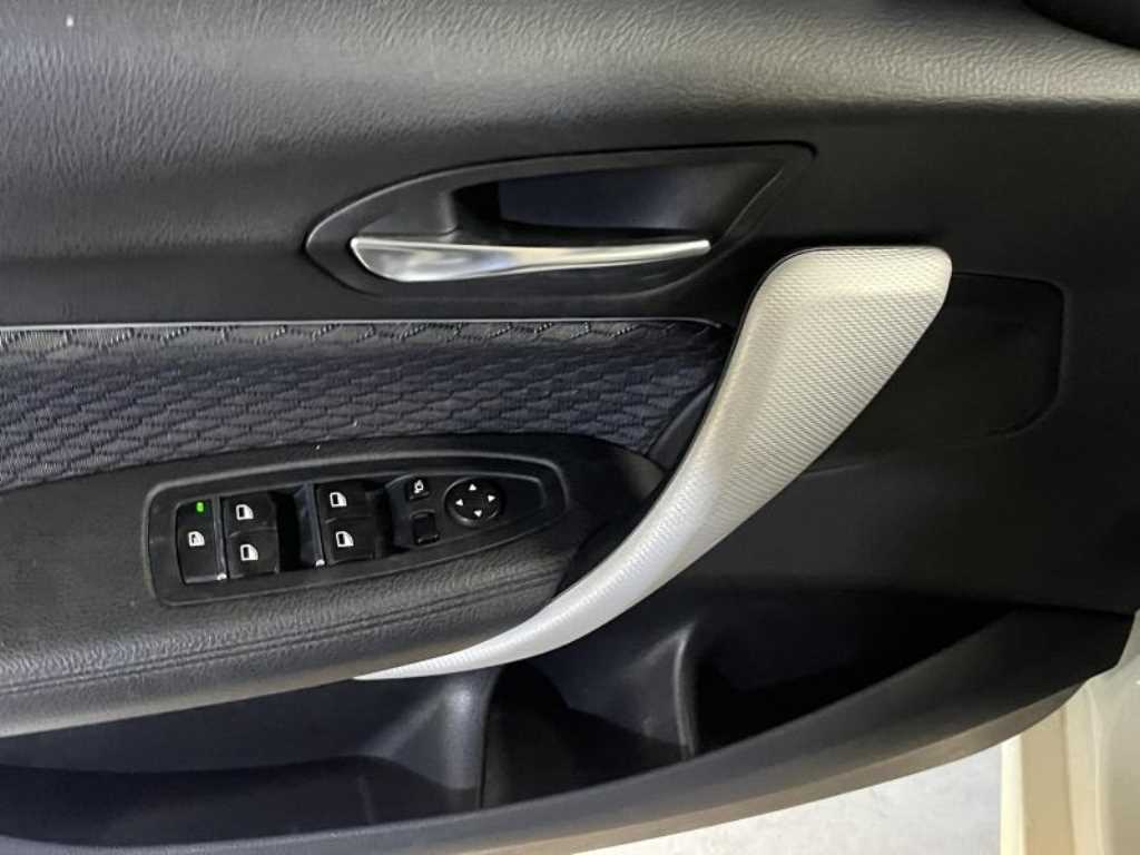 BMW 1 series - Vista 9