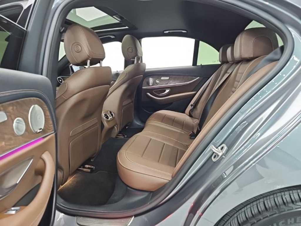 Mercedes Benz E class 2023 Gris - Importación desde Corea - HF Imports Iquique - Foto 16