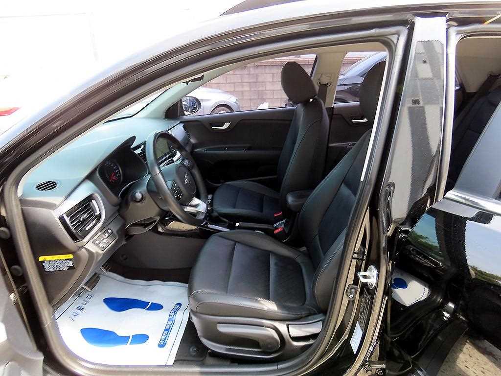 KIA Stonic - Vista 5