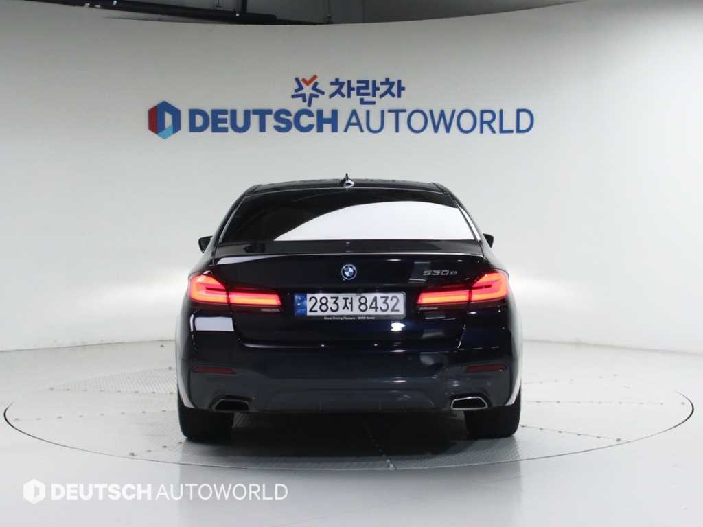 BMW 5 Series - Vista 4