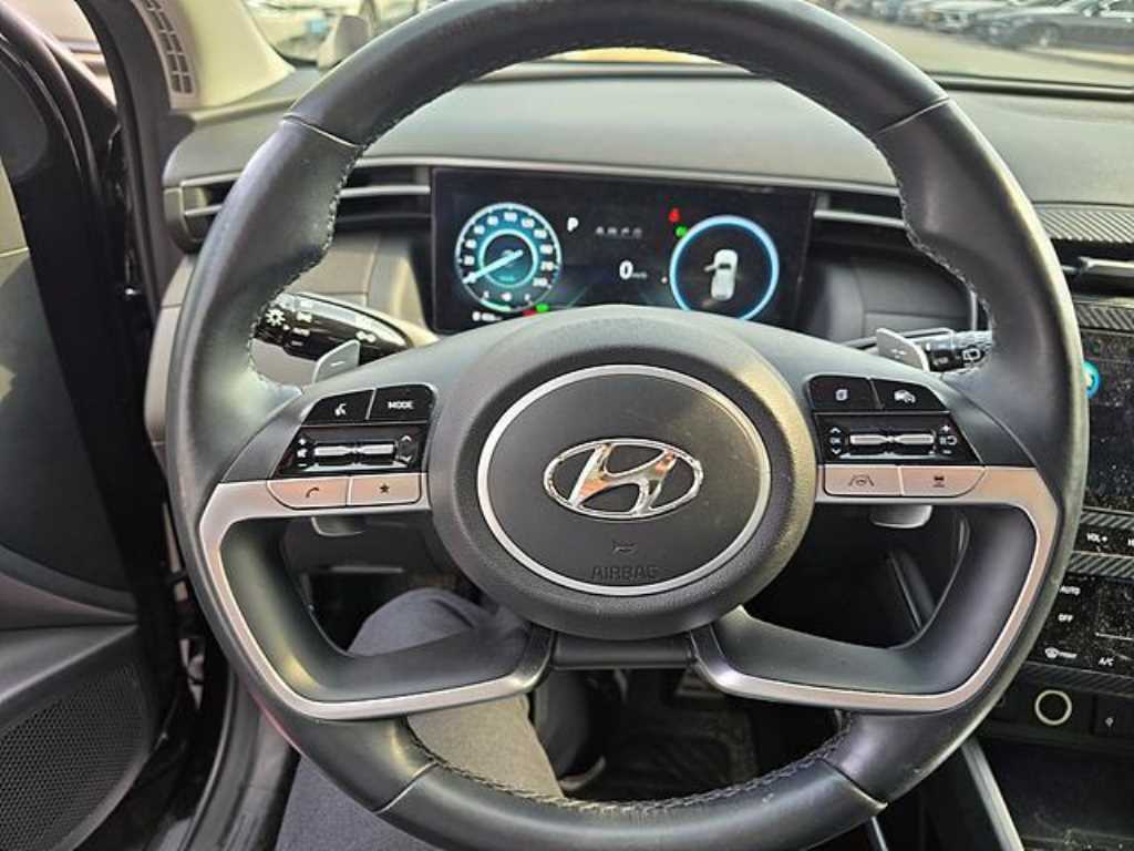 HYUNDAI Tucson - Vista 10