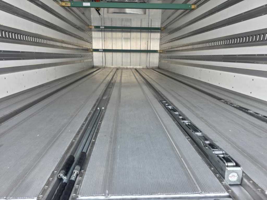 medium and large cargo truck - Vista 10