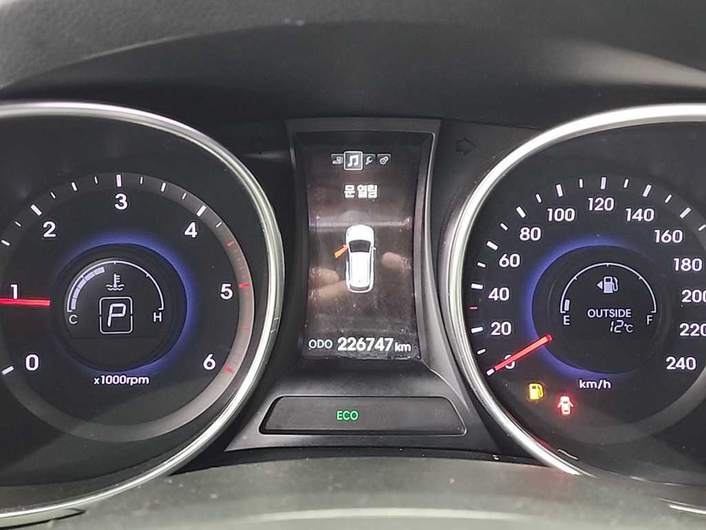 HYUNDAI Santa Fe - Vista 6