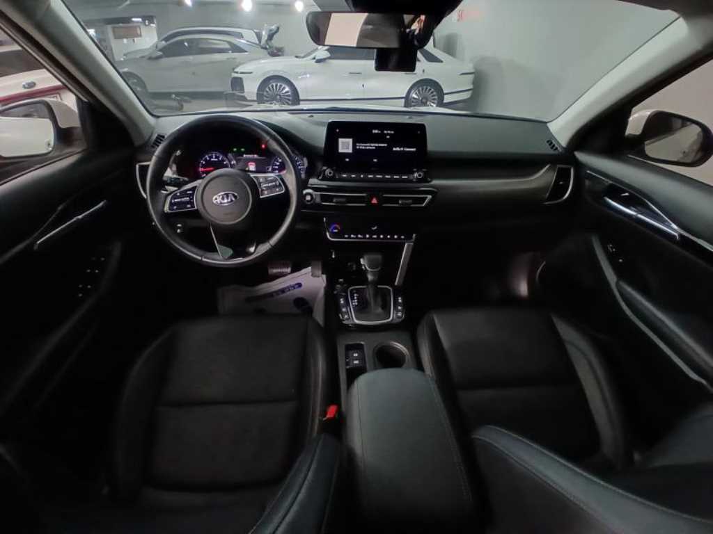 KIA Seltos - Vista 6