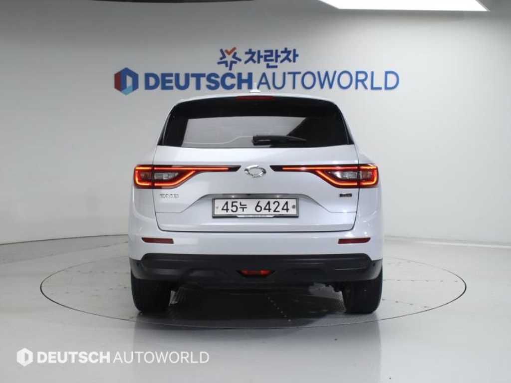 SAMSUNG QM6 - Vista 4