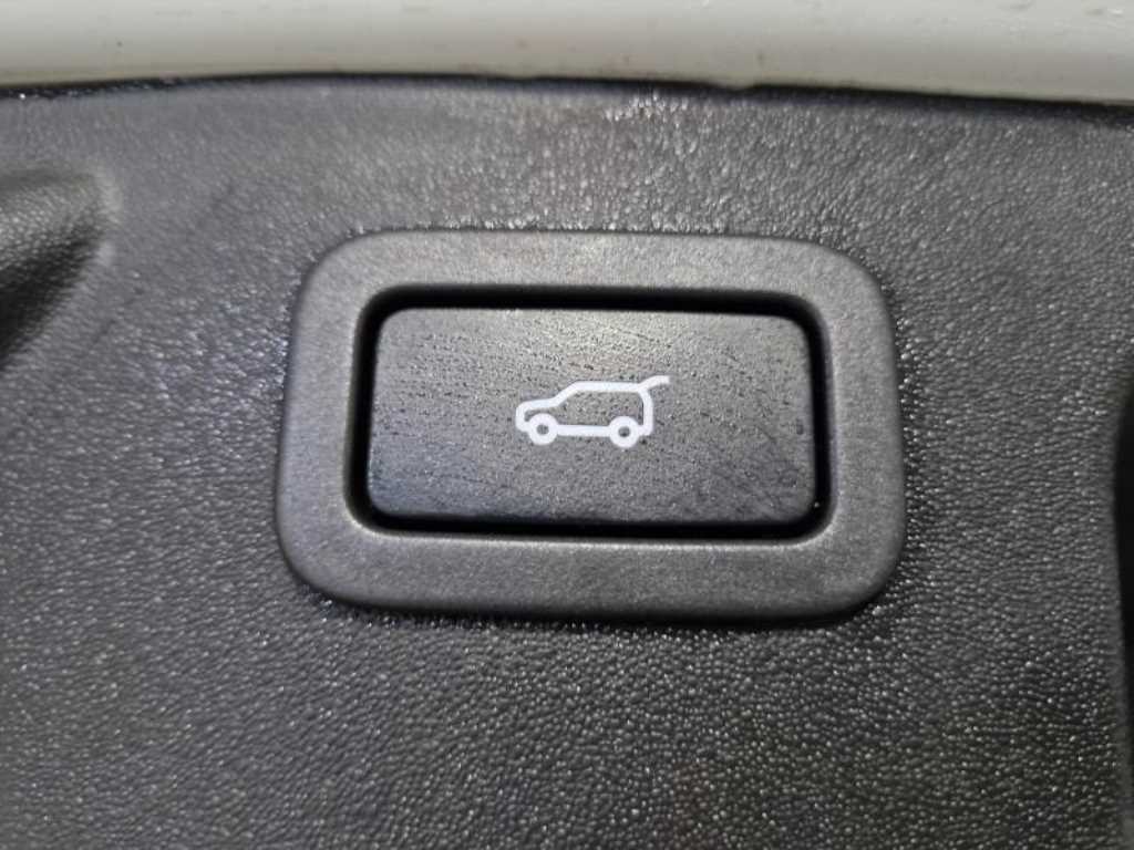 Land Rover Discovery Sports 2016 Blanco - Importación desde Corea - HF Imports Iquique - Foto 16