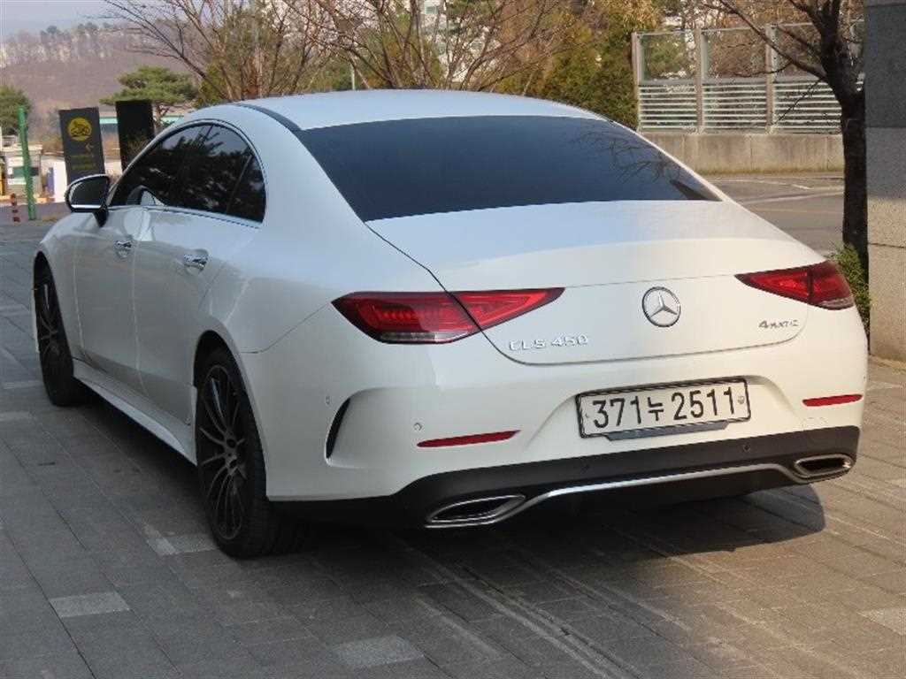 Mercedes Benz CLS Class - Vista 4