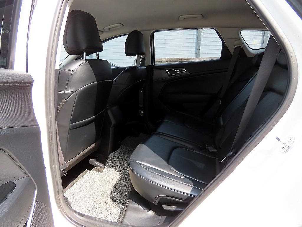 KIA Sportage - Vista 6