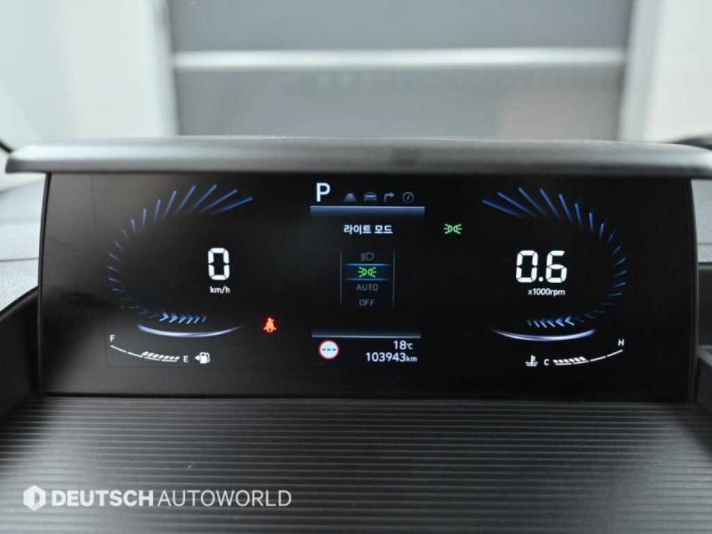 HYUNDAI Staria - Vista 8