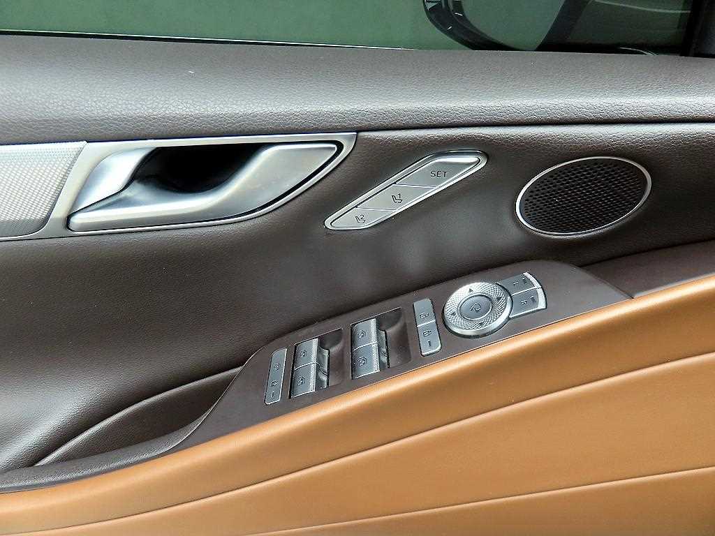 Genesis G80 - Vista 11