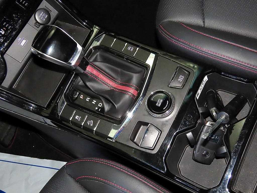 Ssangyong Korando - Vista 12