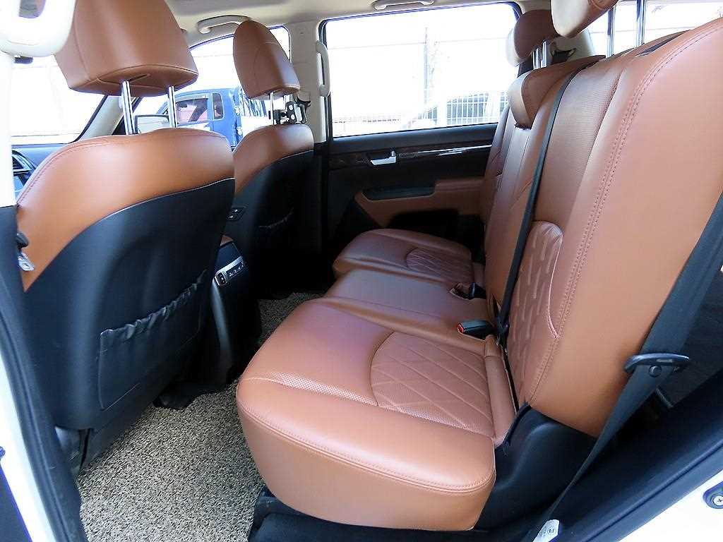 KIA Mohave - Vista 6