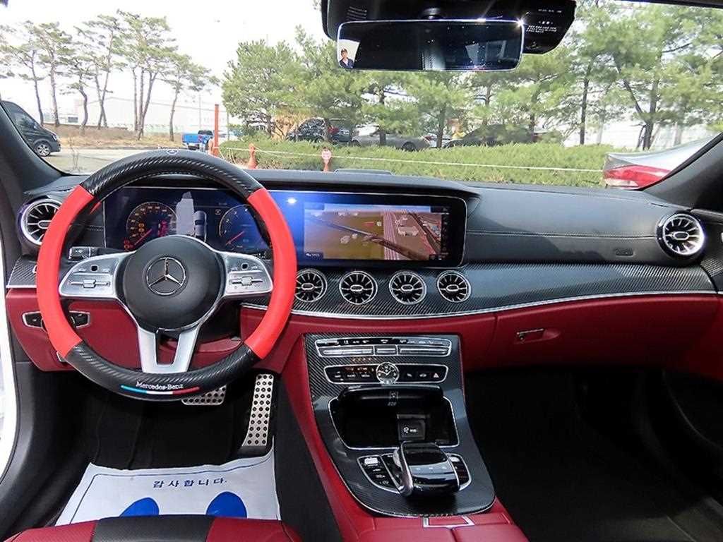 Mercedes Benz CLS Class - Vista 7