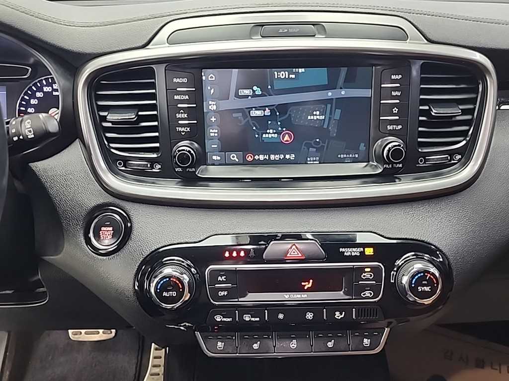 KIA Sorento - Vista 10