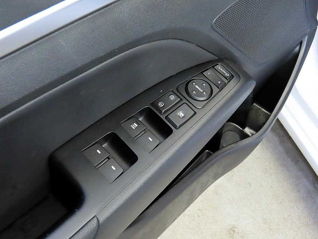 HYUNDAI Avante 2019 Blanco - Importación desde Corea - HF Imports Iquique - Foto 18