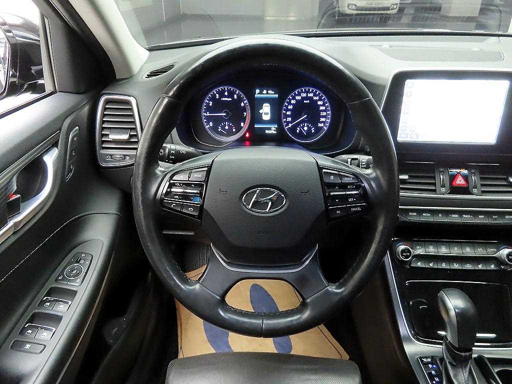 HYUNDAI Grandeur - Vista 7