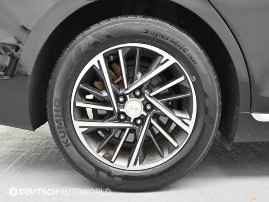 HYUNDAI Grandeur - Vista 5