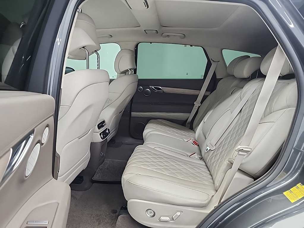 Genesis GV80 - Vista 12