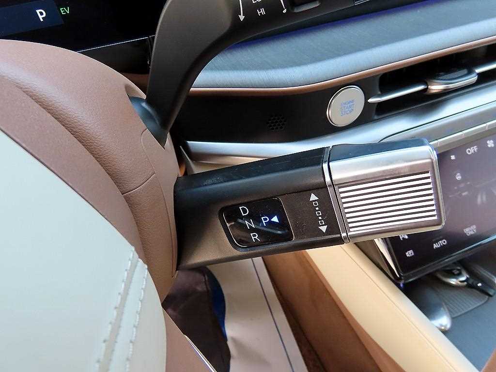 HYUNDAI Grandeur - Vista 10