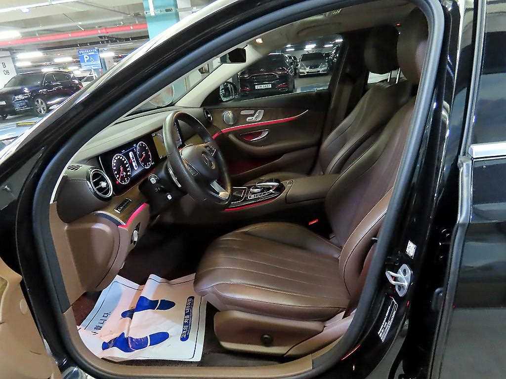 Mercedes Benz E class - Vista 6