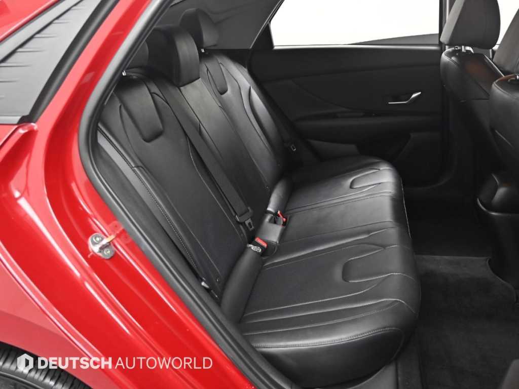 HYUNDAI Avante - Vista 12