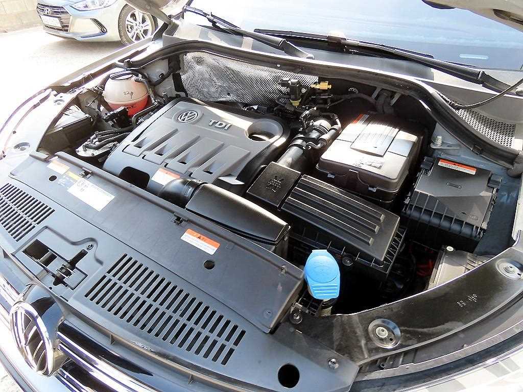 Volkswagen Tiguan 2015 Plateado - Importación desde Corea - HF Imports Iquique - Foto 19